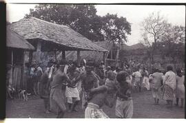 Dança em dias de festa dos índios Kadiwéu